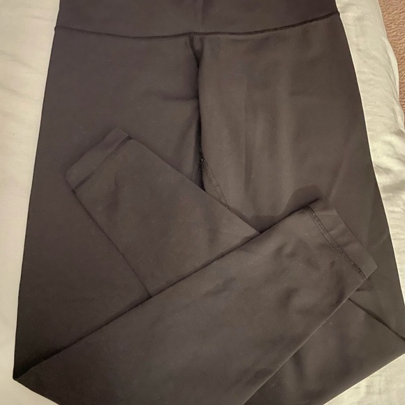 Lululemon legging size 8 black. Good condition. - Picture 2 of 3